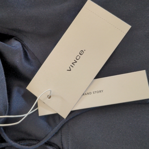 NWT Vince 100% Silk blouse - Picture 2 of 3